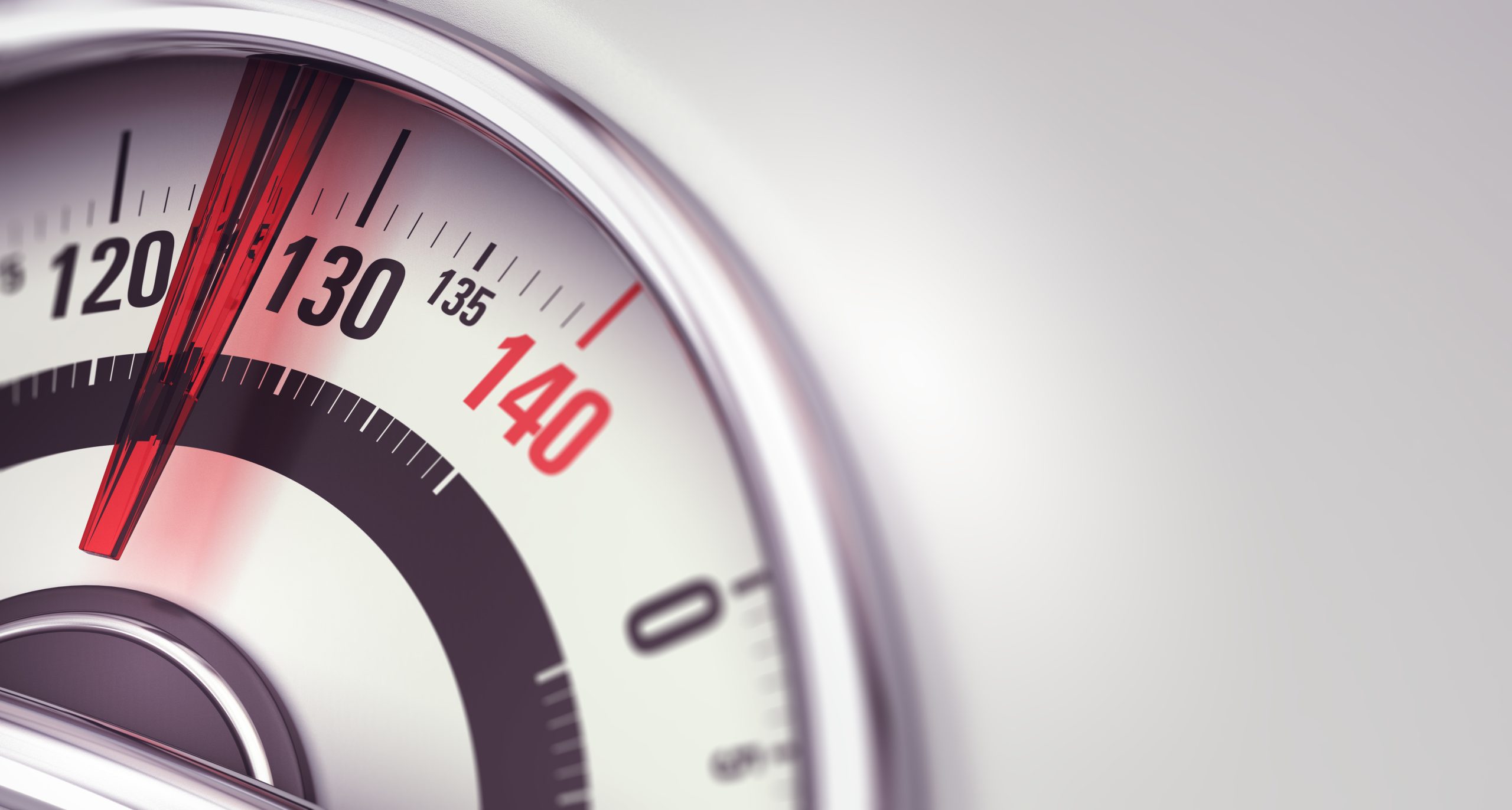 Overweight and Obesity. Bathroom Scale Close-up rTMS Behandlung bei Adipositas
